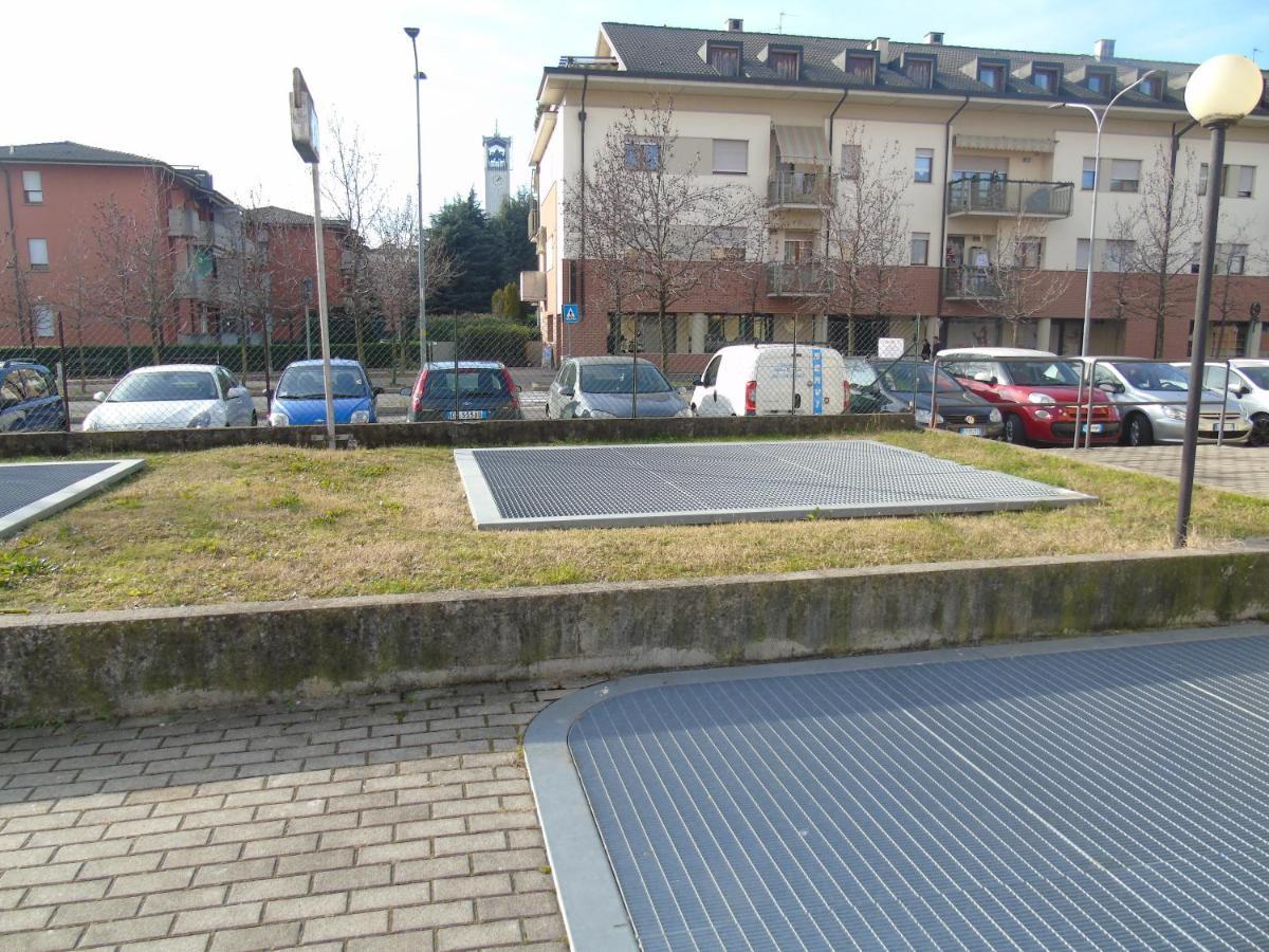 Casa Leonardo Airport Azzano San Paolo Exterior foto